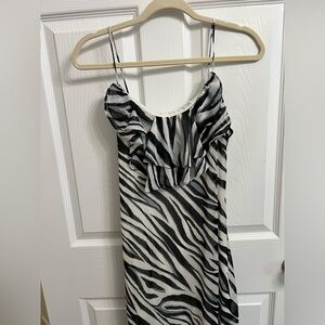 Slim fitting long zebra print ruffled top dress by Shelby and Palmer size 14
